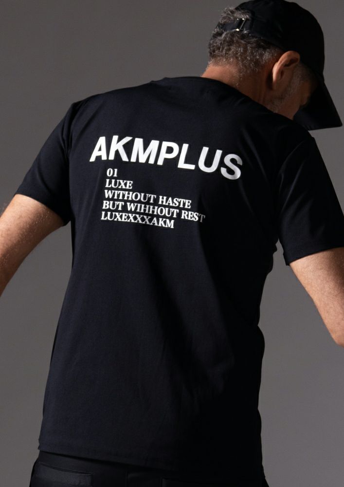 AKM PLUS】LOGO HYBRID NECK S/S -BLACK- | AKM［エイケイエム
