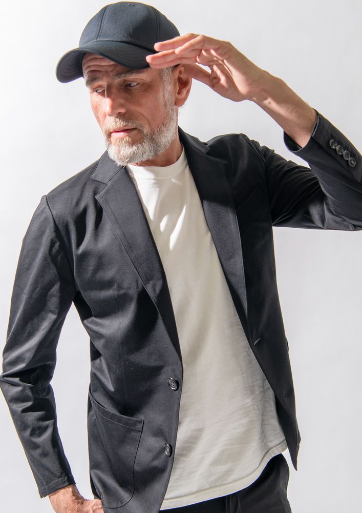 AKM［エイケイエム］公式オンラインショップ | Official Store Limited