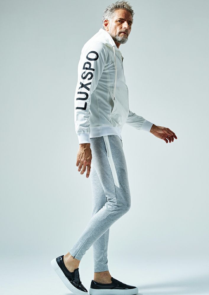 AKM PLUS】UV STRETCH EASY ZIP HOODED-WHITE- | AKM［エイケイエム