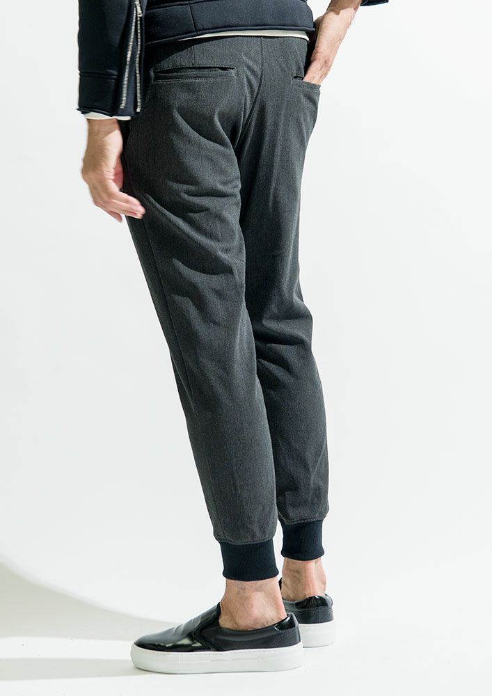 AKM】T/R SOFT THERMO TWILL RIB SLACKS -D.GRAY-