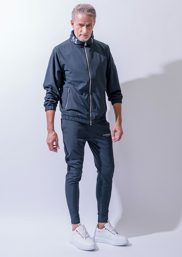 AKM PLUS】AKMPLUS TRACK JKT -BLACK-