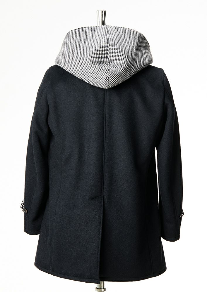 AKM】 SUPER ANGOLA BEAVER/140s MELTON SHORT WRAP HOODED COAT -BLACK- |  AKM［エイケイエム］公式オンラインショップ