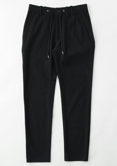 AKM［エイケイエム］公式オンラインショップ | 2025A・W Collection