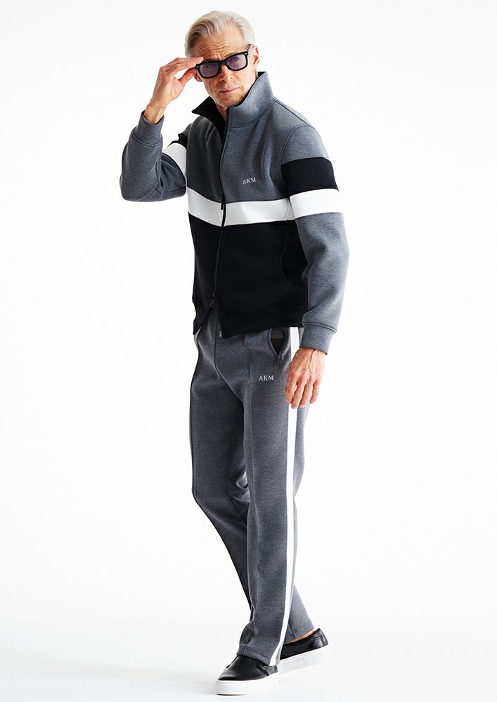 2025AWSスウェットコレクション