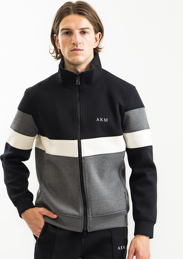 AKM 新着商品